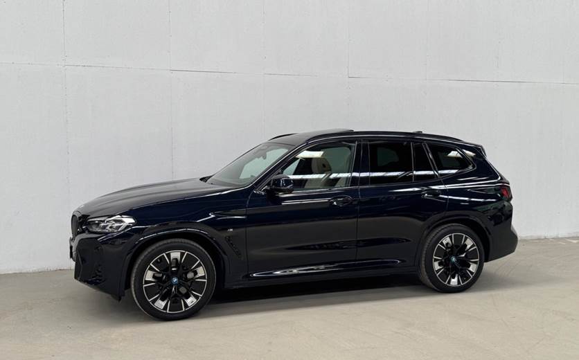 BMW iX3 Charged Plus M-Sport