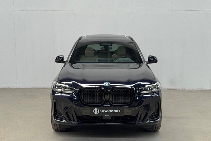 Sort BMW iX3 fra 2022