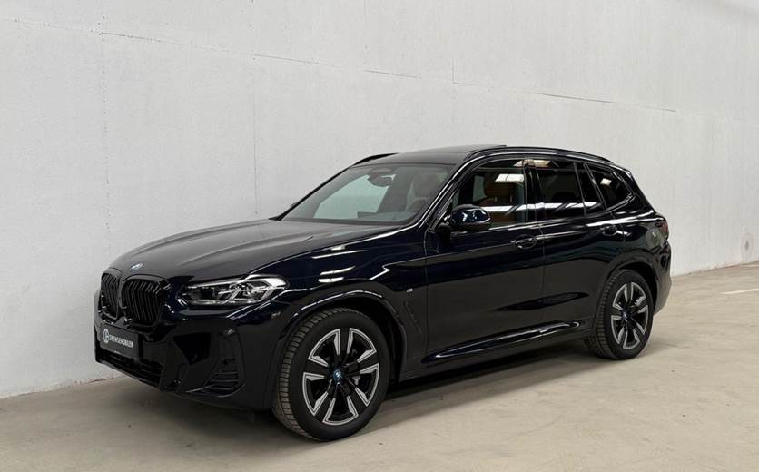 BMW iX3 Charged M-Sport