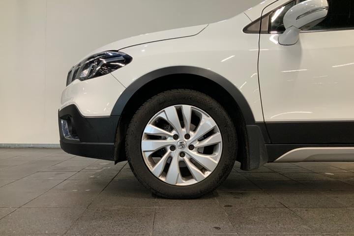 Hvid Suzuki S-Cross fra 2018