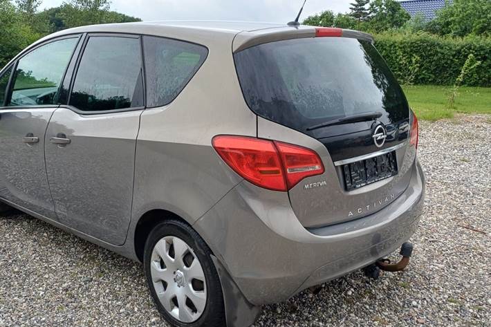 undefined Opel Meriva fra 2011