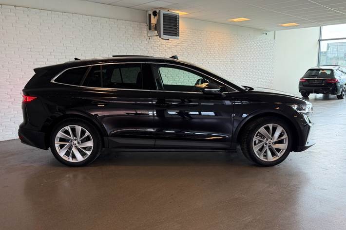 Sort Skoda Enyaq fra 2022