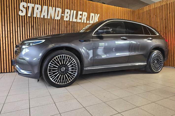 Grå Mercedes EQC400 fra 2021