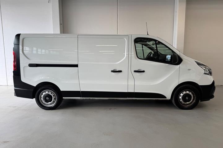 Hvid Renault Trafic T29 fra 2019