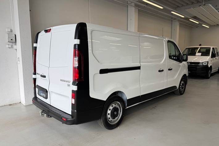 Hvid Renault Trafic T29 fra 2019