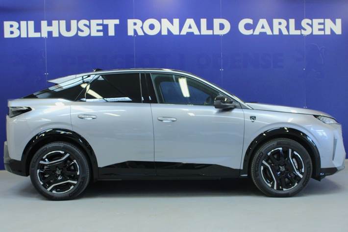Sølv Peugeot e-3008 fra 2025