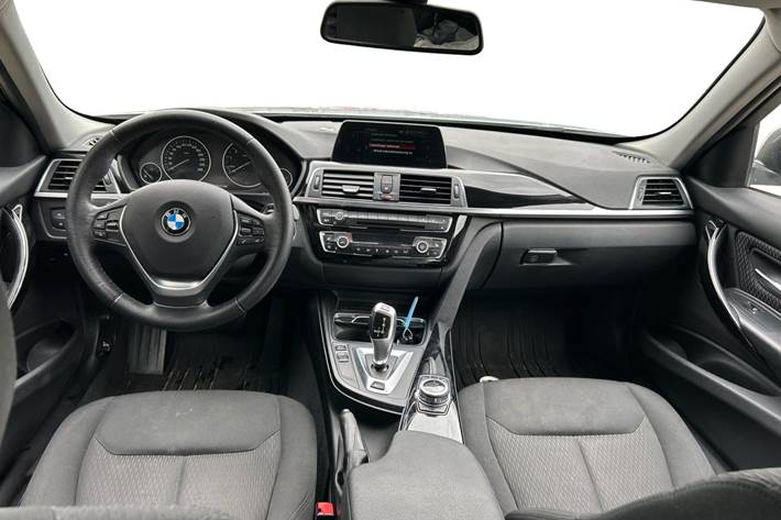 undefined BMW 330e fra 2018
