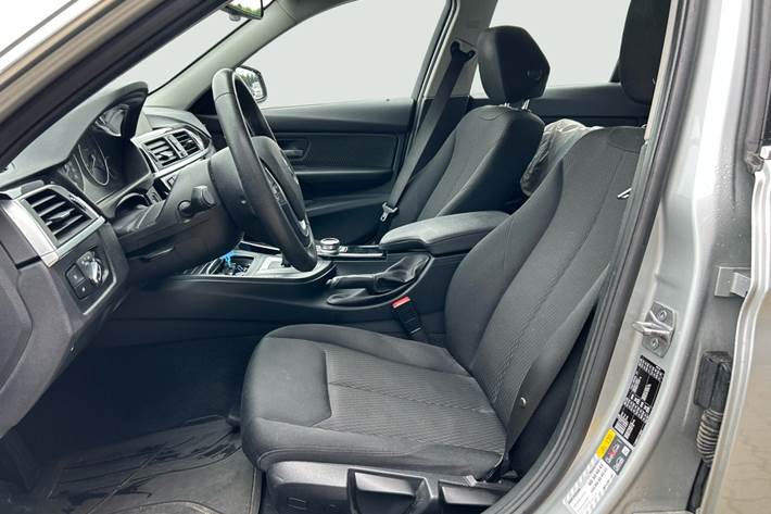 undefined BMW 330e fra 2018