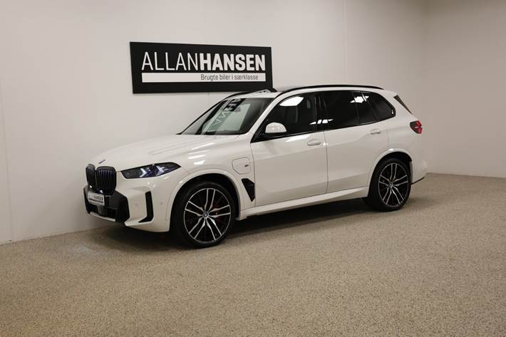 Hvid BMW X5 fra 2023