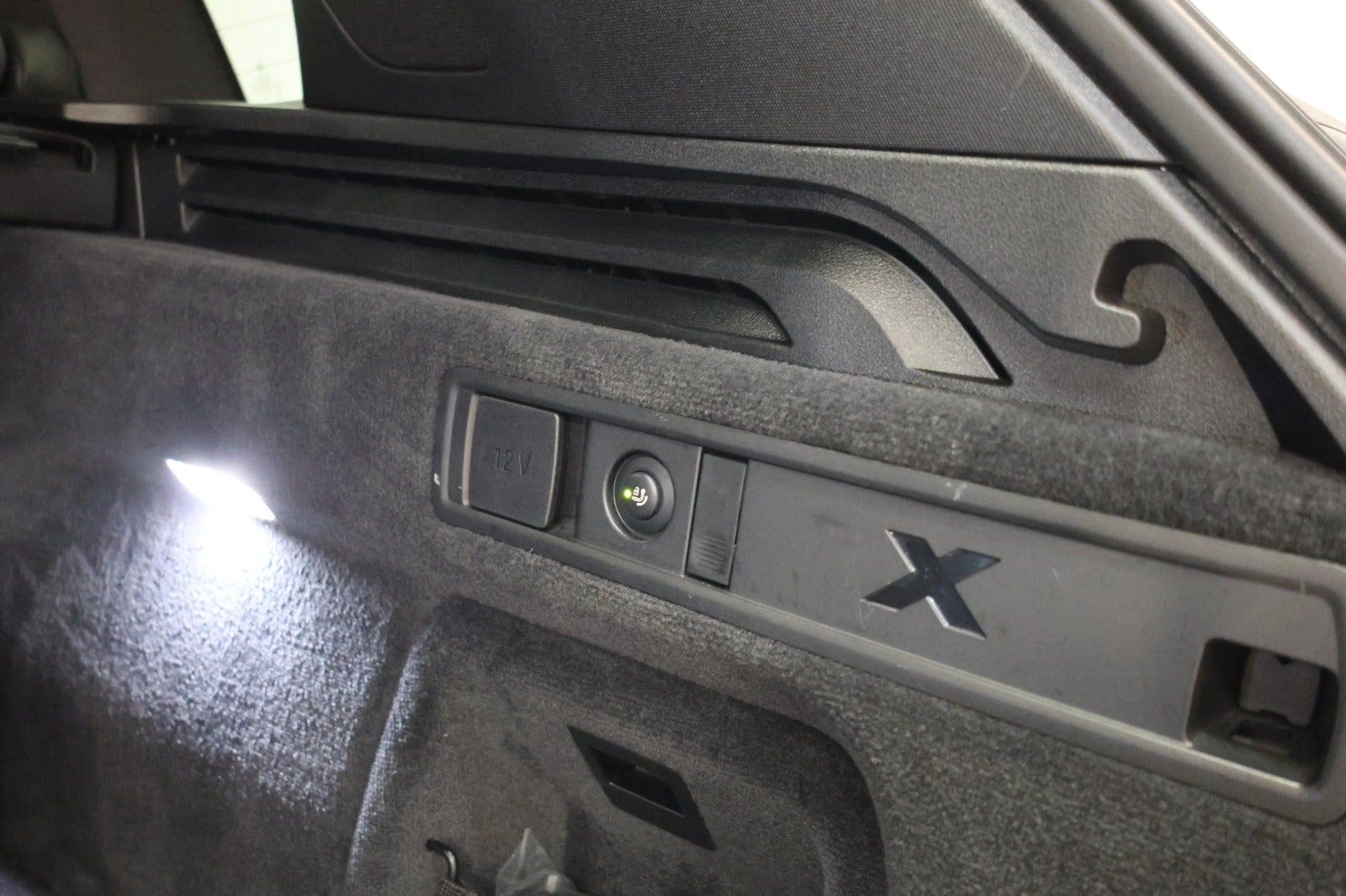 Hvid BMW X5 fra 2023