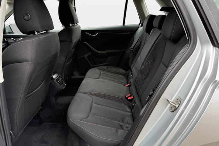 Sølv Skoda Kamiq fra 2021