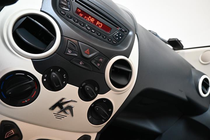 Rød Ford Ka fra 2014