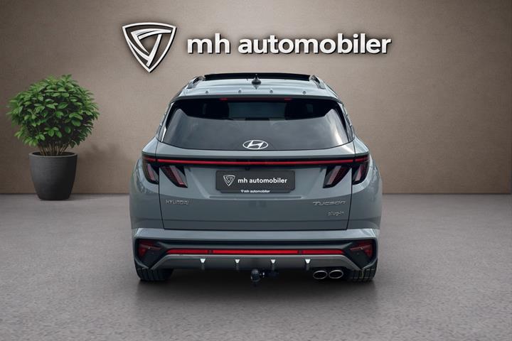 Grå Hyundai Tucson fra 2022