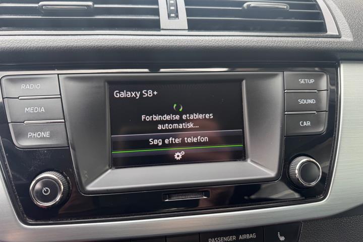 Rød Skoda Fabia fra 2016