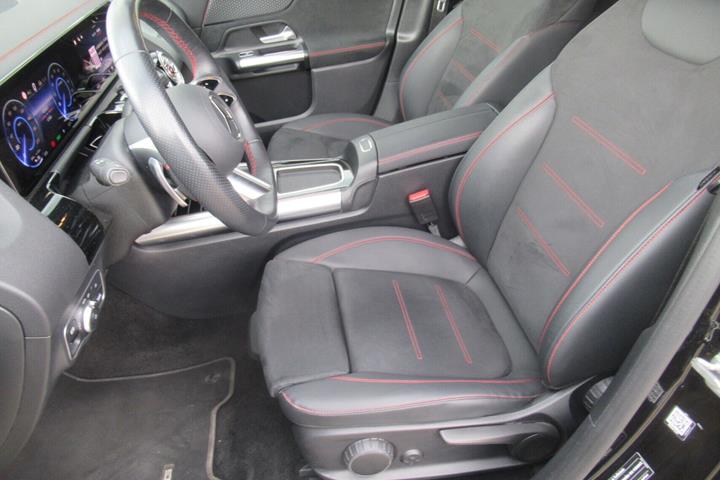 Sort Mercedes EQA 250+ fra 2024