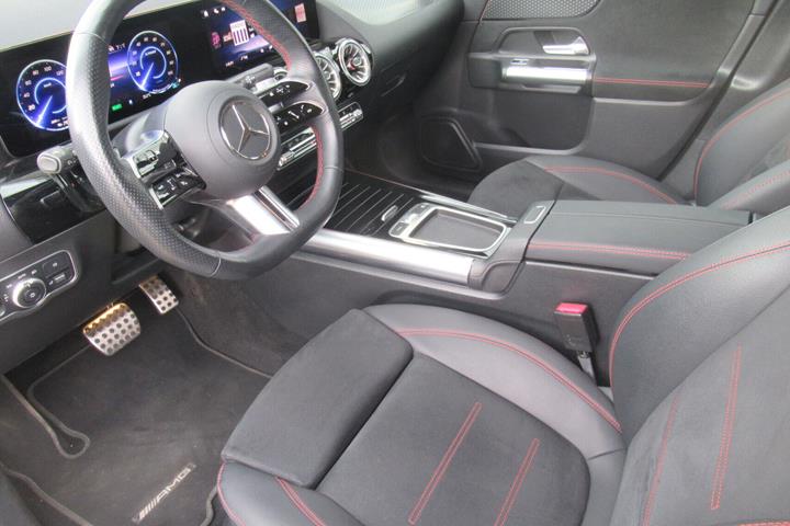 Sort Mercedes EQA 250+ fra 2024