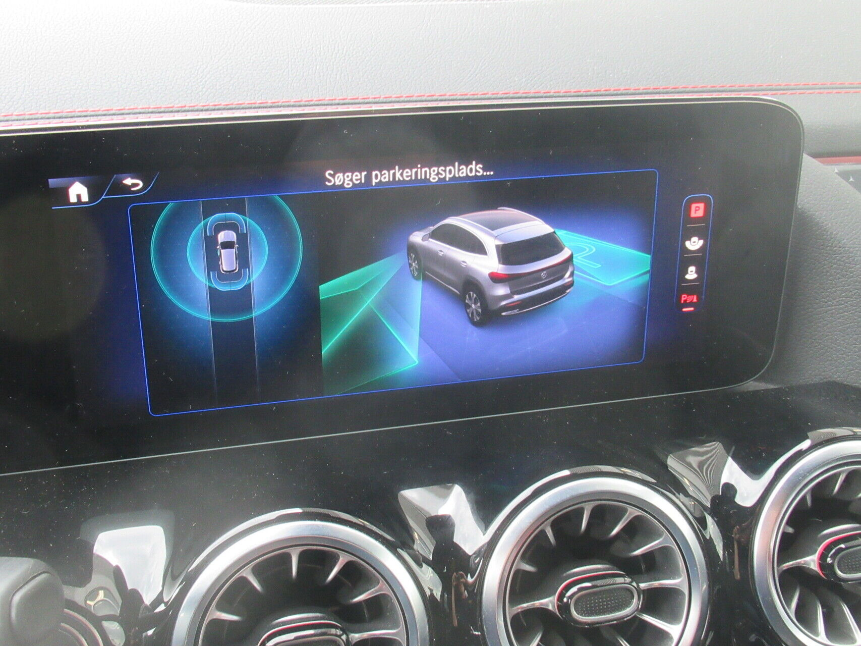 Sort Mercedes EQA 250+ fra 2024