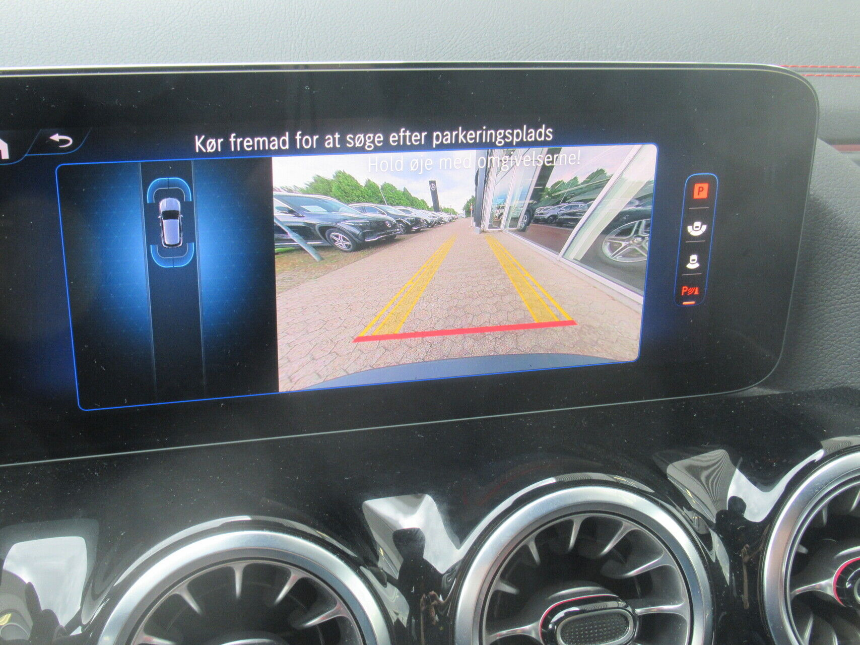 Sort Mercedes EQA 250+ fra 2024