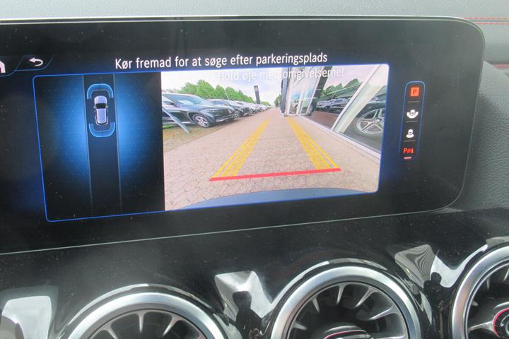 Sort Mercedes EQA 250+ fra 2024