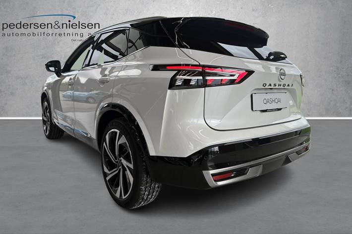 Hvid Nissan Qashqai fra 2026