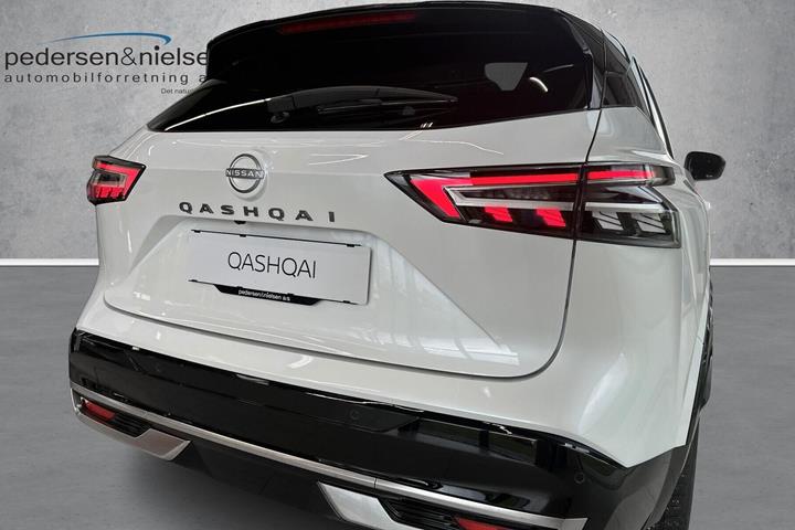 Hvid Nissan Qashqai fra 2026