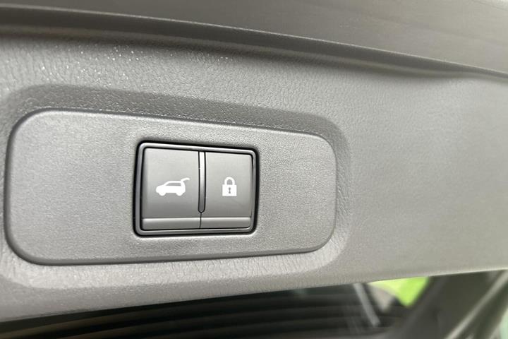 Hvid Nissan Qashqai fra 2026