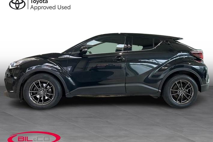 Sort Toyota C-HR fra 2019