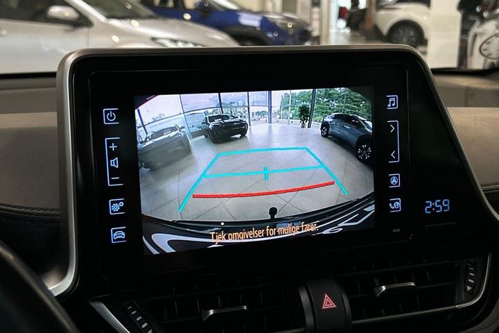 Sort Toyota C-HR fra 2019