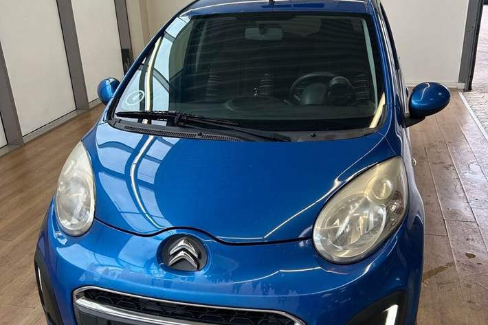 Blå Citroën C1 fra 2012