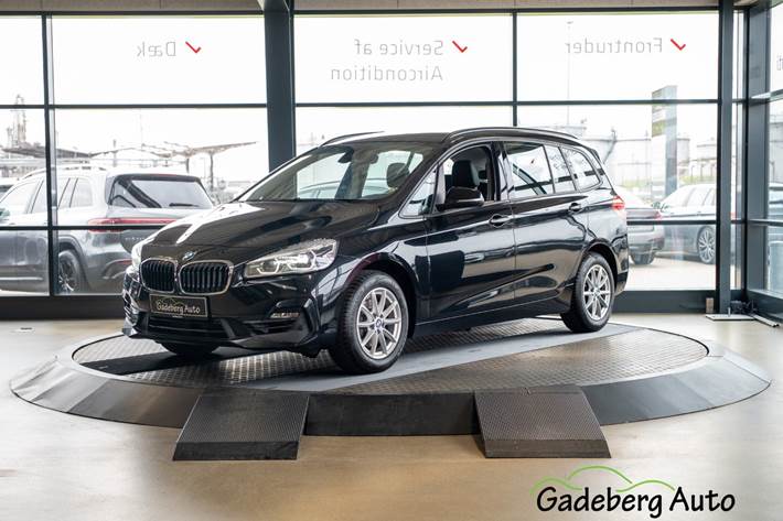 Sort BMW 216i fra 2020