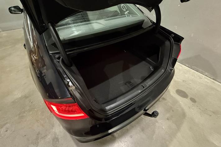 undefined Audi A4 fra 2015