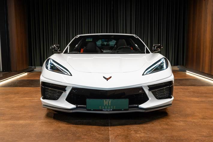 Hvid Chevrolet Corvette fra 2024