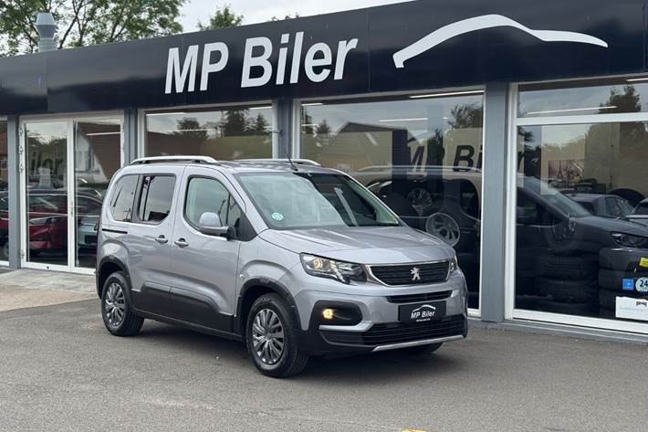 Grå Peugeot Rifter fra 2019