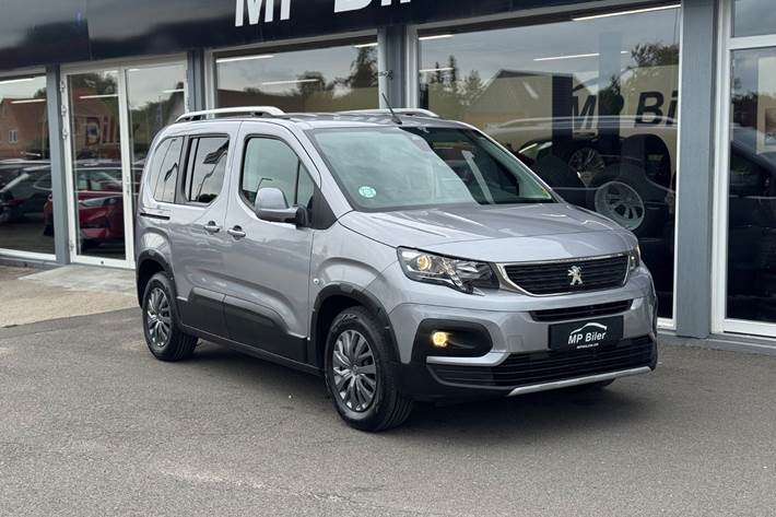 Grå Peugeot Rifter fra 2019
