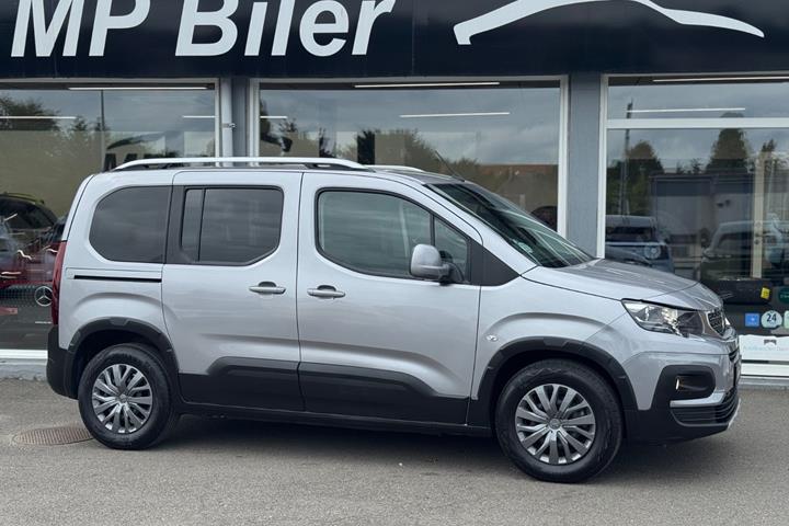 Grå Peugeot Rifter fra 2019