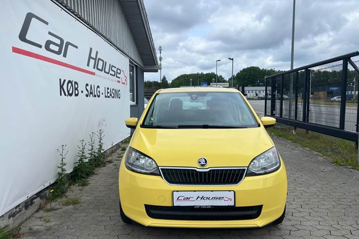 Gul Skoda Citigo fra 2017