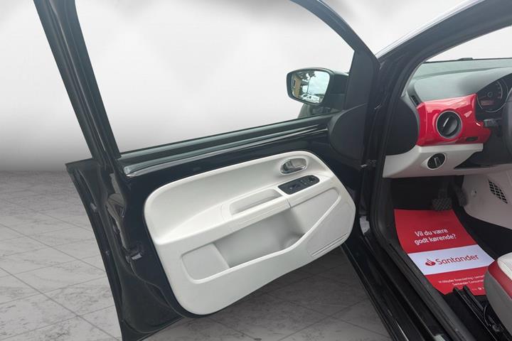 Sort VW UP! fra 2013