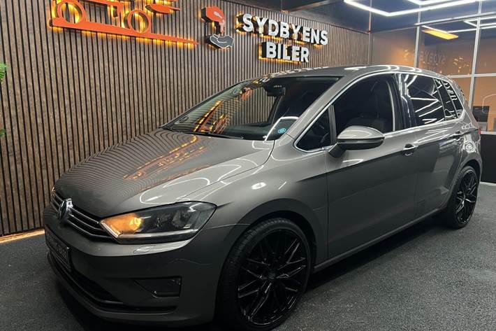 undefined VW Golf Sportsvan fra 2014