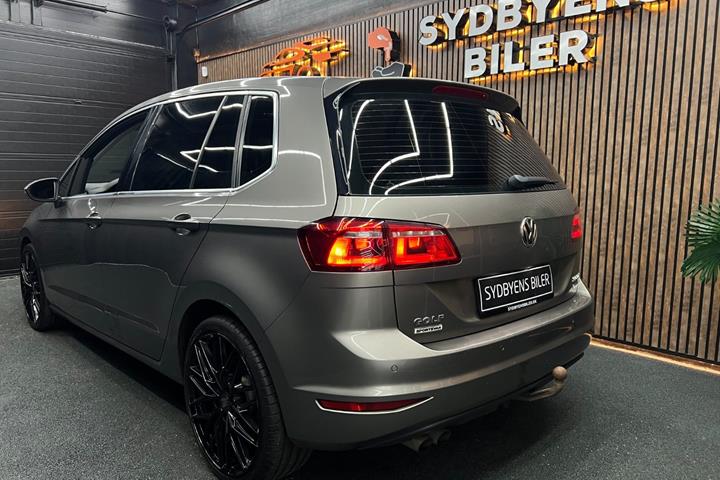 undefined VW Golf Sportsvan fra 2014