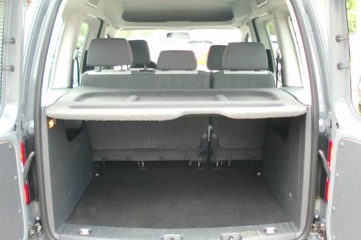 Grå VW Caddy fra 2012