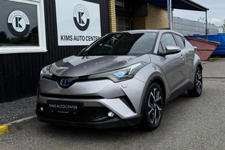 undefined Toyota C-HR fra 2019 set udefra
