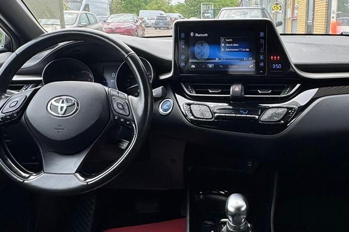 undefined Toyota C-HR fra 2019