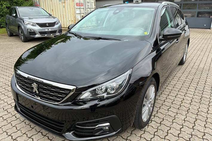 Sort Peugeot 308 fra 2018