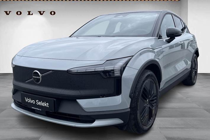 Grå Volvo EX30 Cross Country fra 2025