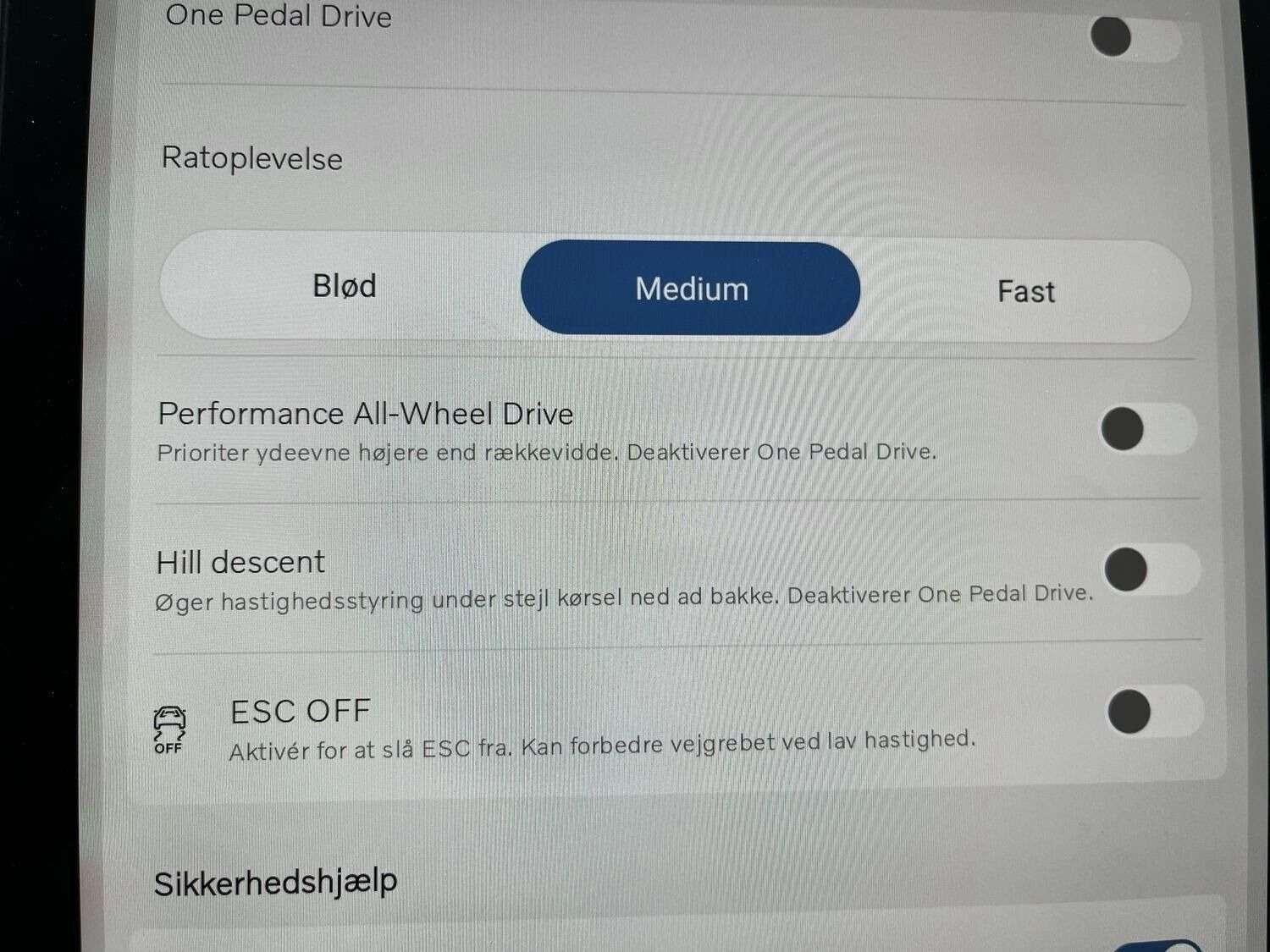 Grå Volvo EX30 Cross Country fra 2025
