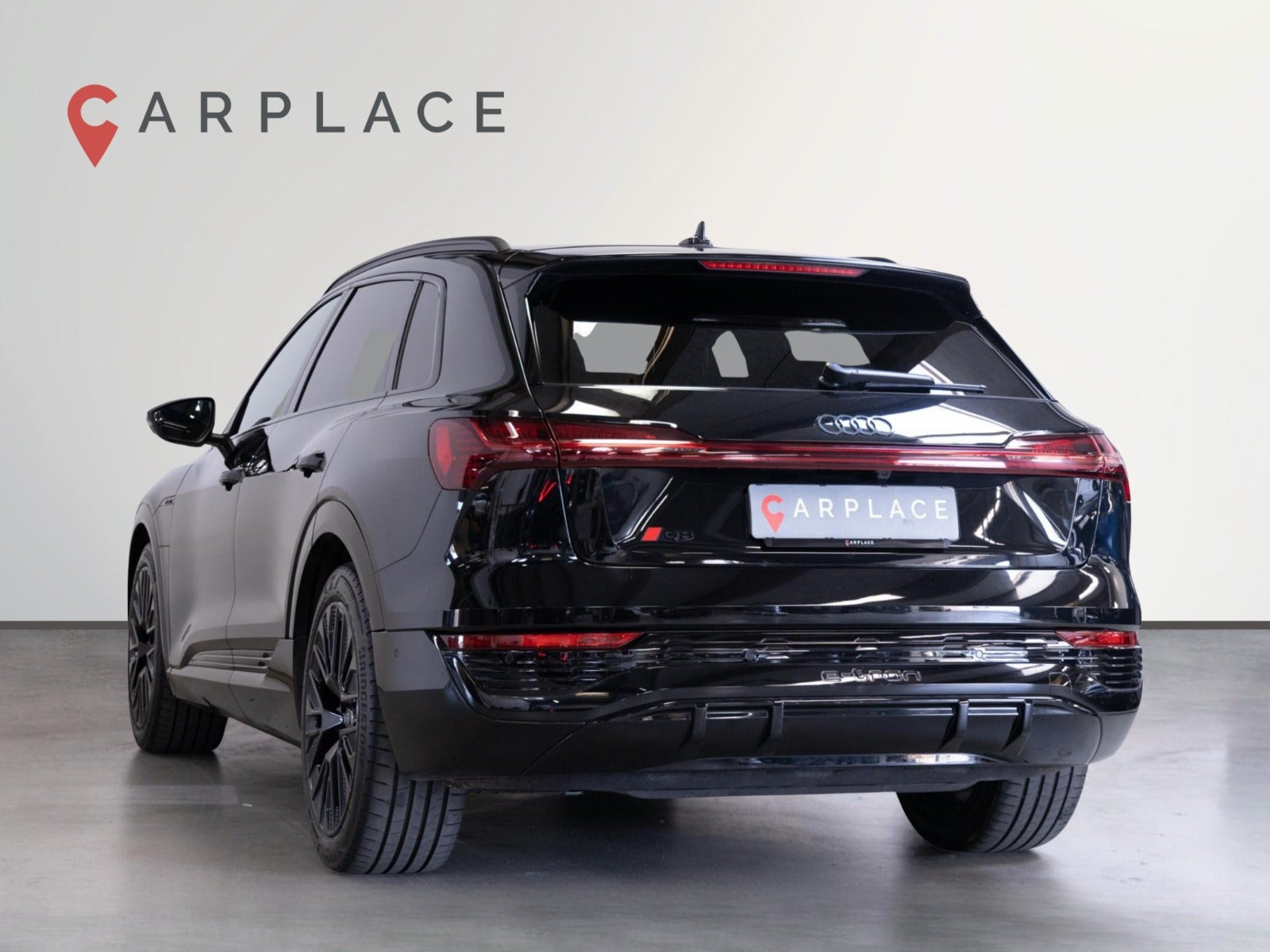 Sort Audi Q8 e-tron fra 2024