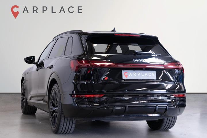 Sort Audi Q8 e-tron fra 2024