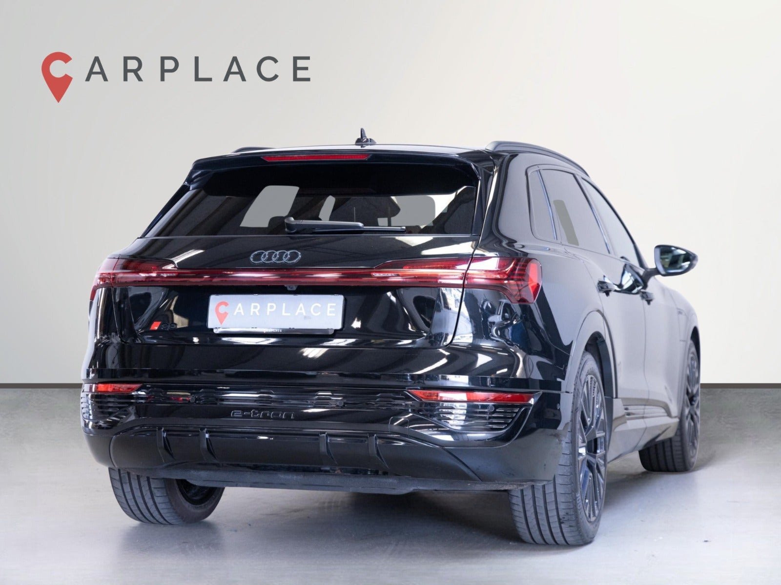 Sort Audi Q8 e-tron fra 2024