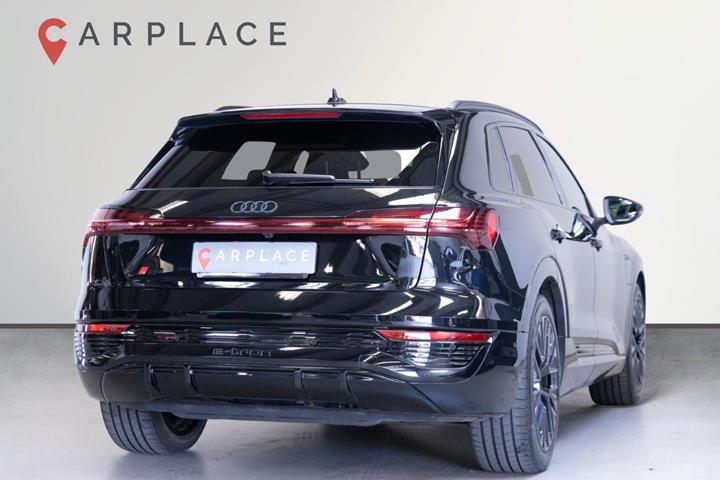 Sort Audi Q8 e-tron fra 2024