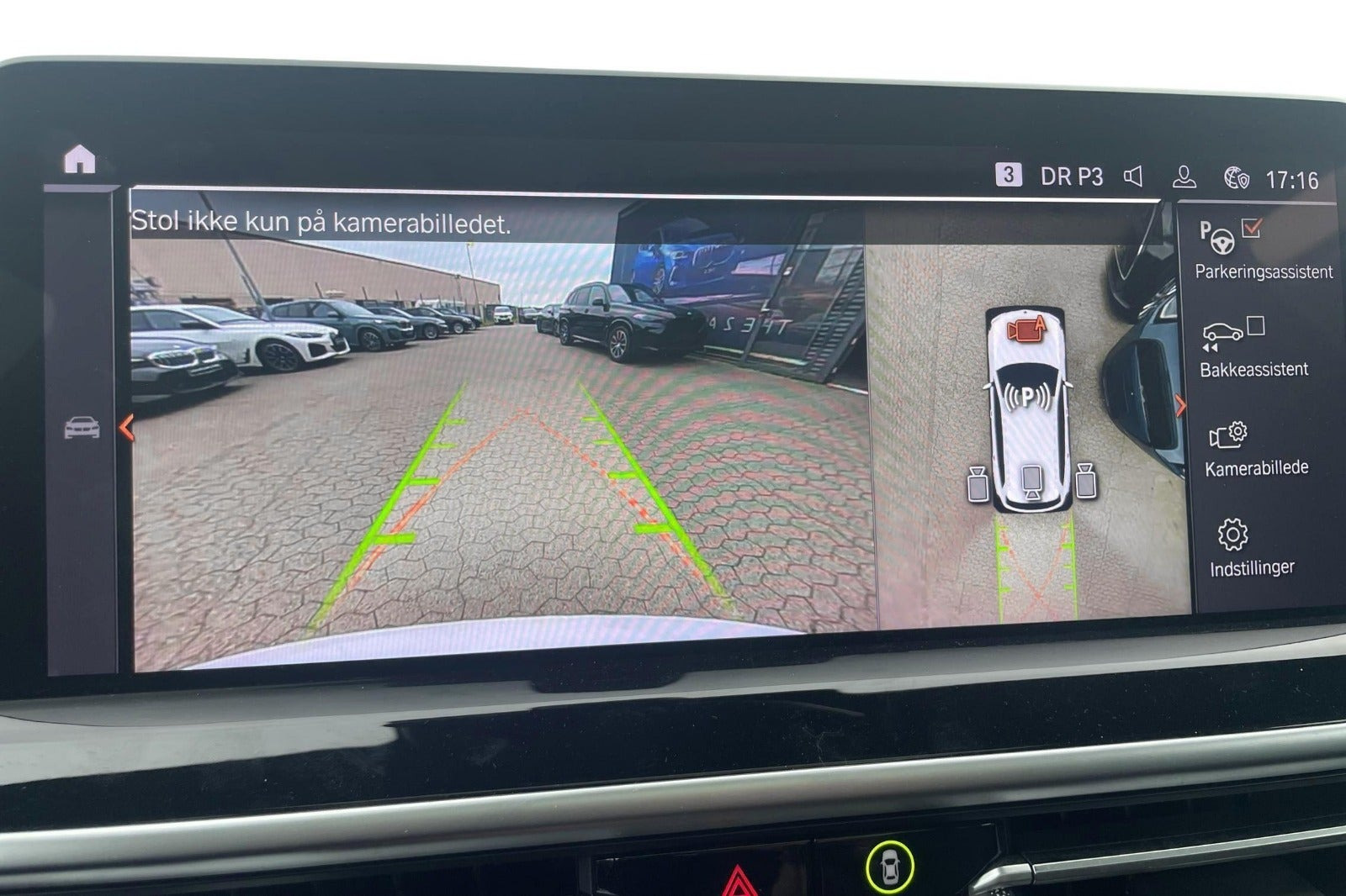 Hvid BMW iX3 fra 2023